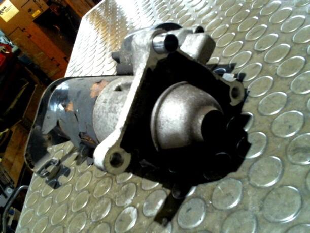 Foto: ANLASSER / STARTER BOSCH eines Citroen Xantia 1.8 16V Club