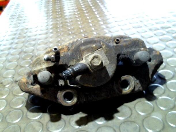 Foto: BREMSSATTEL VORNE LINKS eines Opel Ascona c GSi
