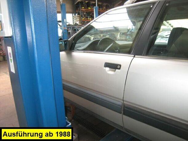 Foto: TÜR VORNE LINKS eines Audi 100 Avant 2.3 E Club