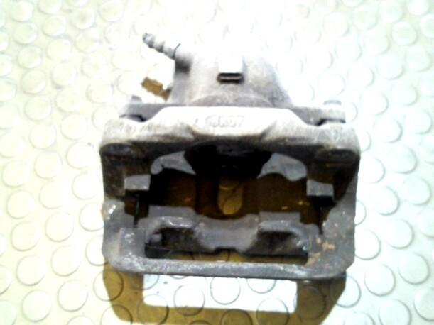 Foto: BREMSSATTEL VORN LINKS eines Renault Laguna 1.6 16V Club