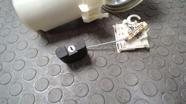 Foto: KRAFTSTOFFPUMPE eines Opel Corsa Club