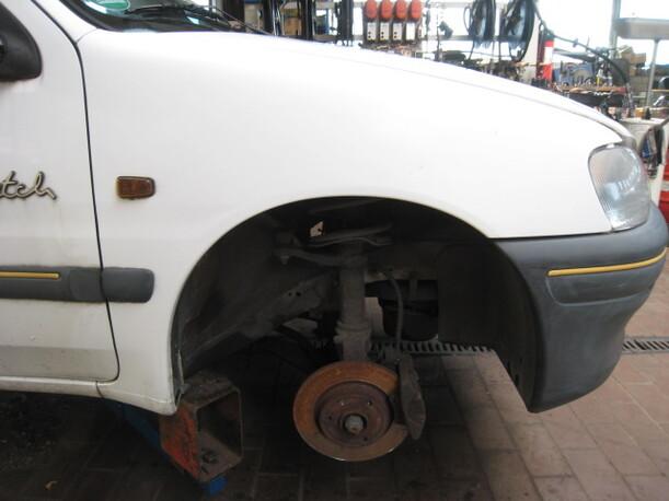 Foto: KOTFLÜGEL RECHTS (FACELIFT) eines Peugeot 106 Club