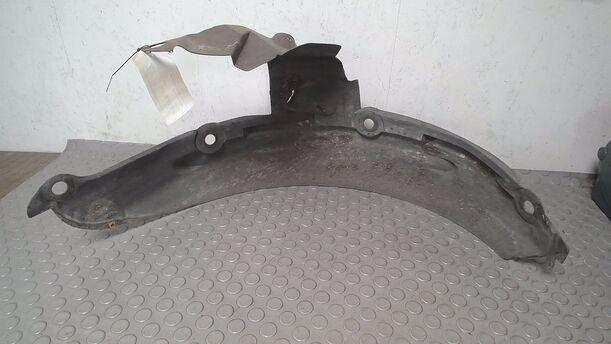 Foto: RADHAUSSCHALE/ INNENRADHAUS VORN LINKS eines Renault Clio 1.2