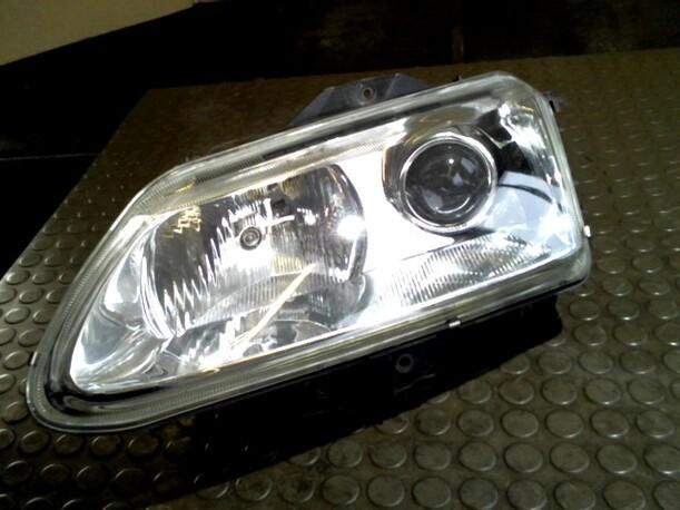 Foto: SCHEINWERFER XENON LINKS eines Renault Grand Espace 2.2 dCi