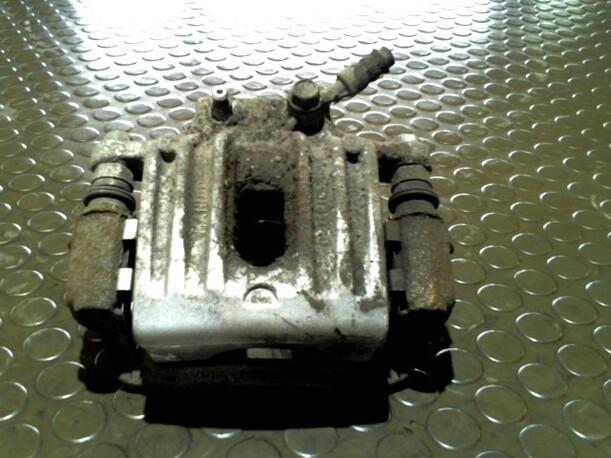 Foto: BREMSSATTEL HINTEN LINKS eines Hyundai Santa Fe 2.2 CRDi 4WD CPF Club
