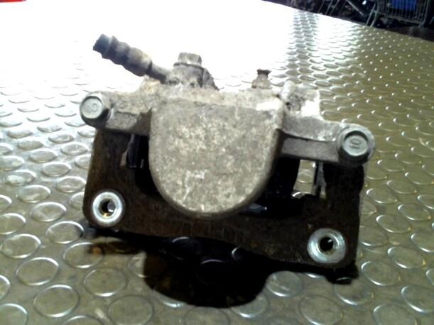 Foto: BREMSSATTEL HINTEN LINKS eines Hyundai Santa Fe 2.2 CRDi 4WD CPF Club
