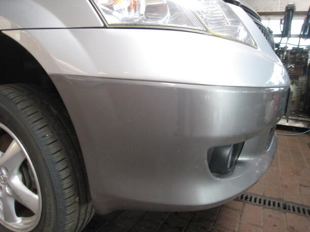Foto: STOßFÄNGER / STOßSTANGE VORNE eines Mazda MPV 2.0 TD Club