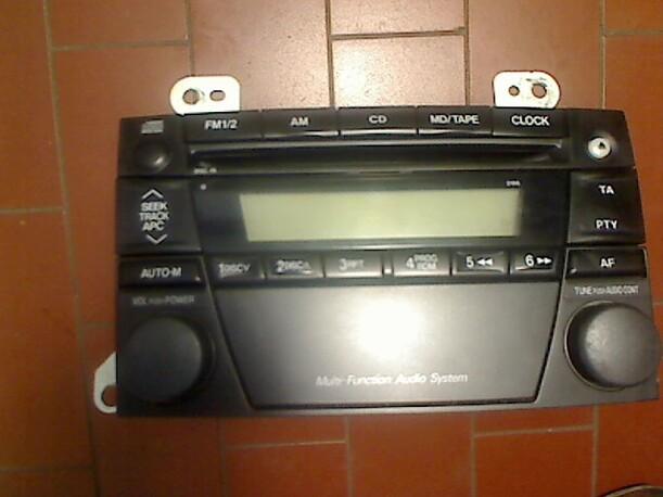 Foto: RADIO eines Mazda MPV 2.0 TD Club