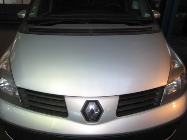 Foto: MOTORHAUBE eines Renault Espace 2.0 Club