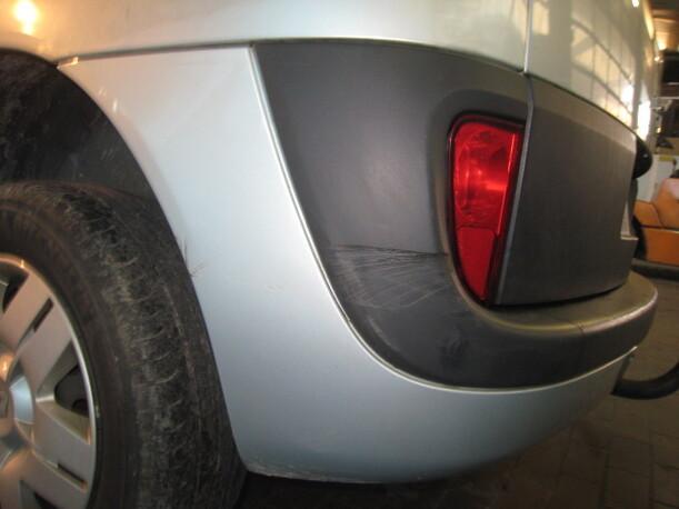 Foto: STOßSTANGE / STOSSFÄNGER HINTEN eines Renault Espace 2.0 Club