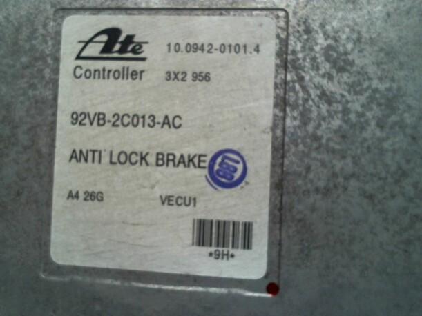 Foto: STEUERGERÄT ABS eines Ford Transit 100 L D