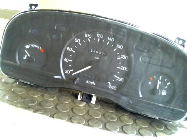 Foto: TACHOEINHEIT eines Ford Transit 100 L D