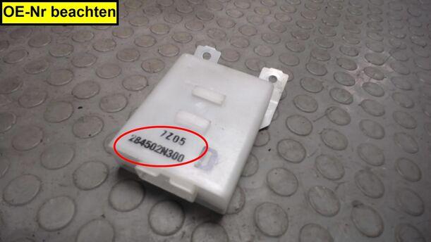 Foto: STEUERGERÄT ZENTRALVERRIEGELUNG eines Nissan Almera 1.4 Club
