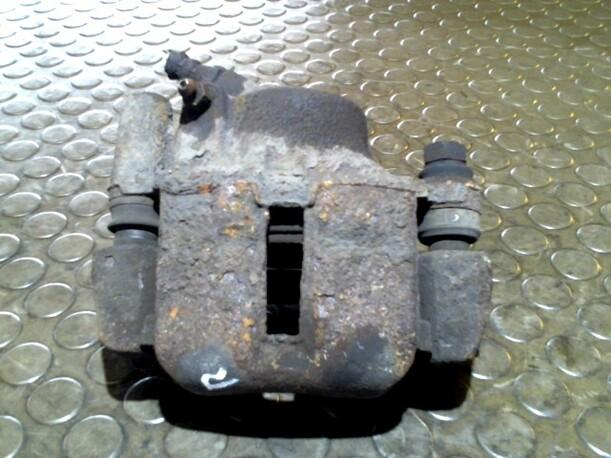 Foto: BREMSSATTEL VORN RECHTS eines Suzuki WAGON R+ Club