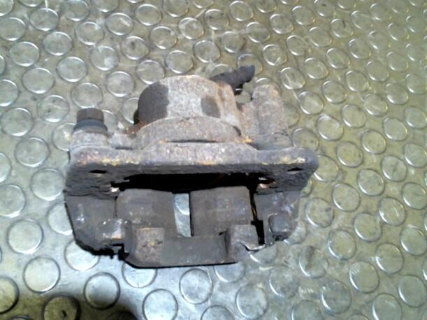 Foto: BREMSSATTEL VORN RECHTS eines Suzuki WAGON R+ Club