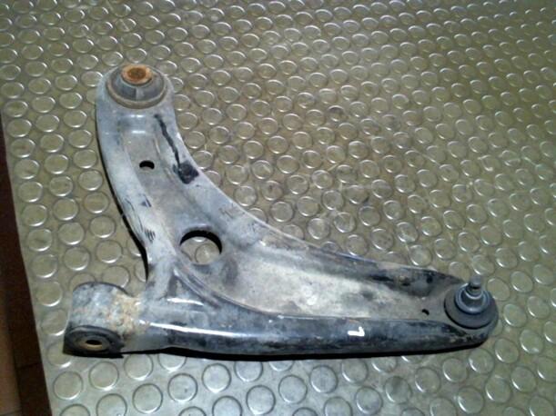 Foto: QUERLENKER VORN LINKS eines Honda Jazz 1.4 Club