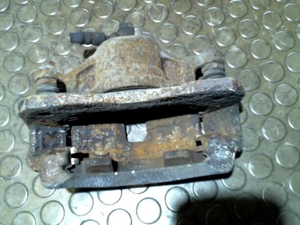 Foto: BREMSSATTEL VORN LINKS eines Honda Jazz 1.4 Club