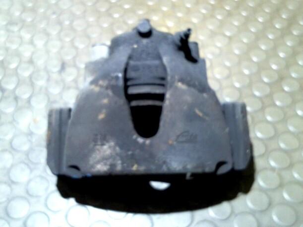 Foto: BREMSSATTEL VORN LINKS eines Opel Astra 1.8 Club