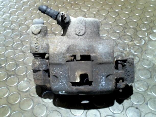 Foto: BREMSSATTEL VORN RECHTS eines Fiat Seicento 1.1 Club