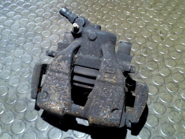 Foto: BREMSSATTEL VORN RECHTS eines Fiat Punto 1.9 JTD Club