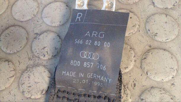 Foto: SICHERHEITSGURT VORN RECHTS eines Audi A4 1.6 GL