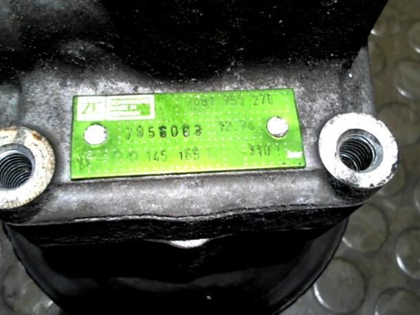 Foto: PUMPE SERVOLENKUNG eines Audi A4 1.6 Club