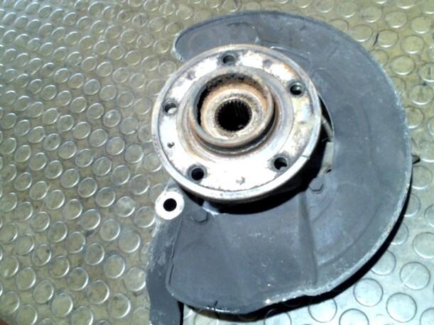 Foto: ACHSSCHENKEL VORNE LINKS eines Volvo V70 2.5 D Club