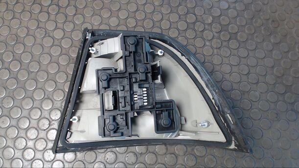 Foto: HECKLEUCHTE / RÜCKLICHT LINKS eines Opel Vectra 1.6 EX