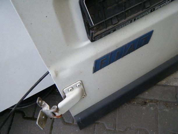 Foto: HECKTÜRFLÜGEL LINKS eines Fiat Ducato 10 JTD 230.136.1 Club