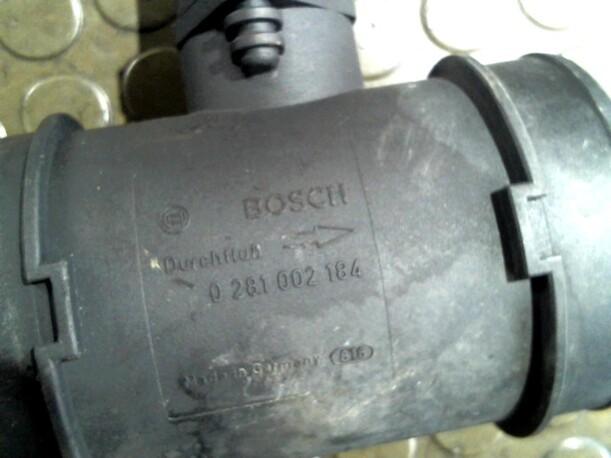 Foto: LUFTMASSENMESSER BOSCH eines Fiat Ducato 10 JTD 230.136.1