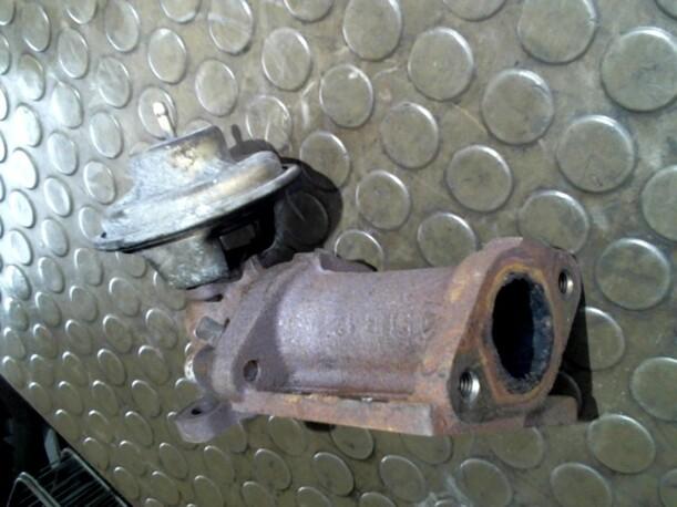 Foto: ABGASRÜCKFÜHRUNGSVENTIL eines Fiat Ducato 10 JTD 230.136.1