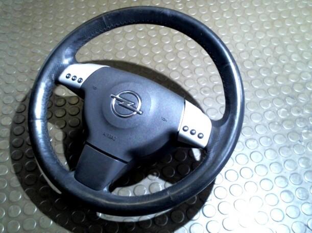 Foto: LENKRAD (OHNE AIRBAG) eines Opel Signum 3.0 V6 CDTI Club