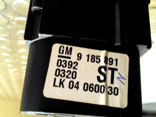 Foto: LICHTSCHALTER eines Opel Signum 3.0 V6 CDTI Club