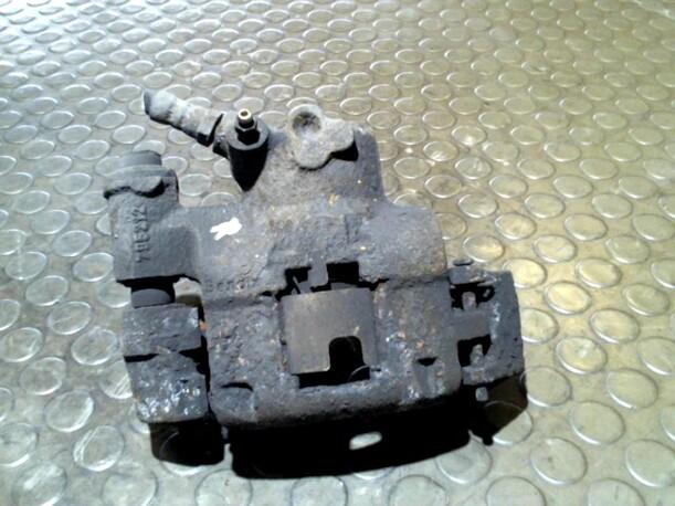 Foto: BREMSSATTEL VORN RECHTS eines Fiat Punto 1.2 Club