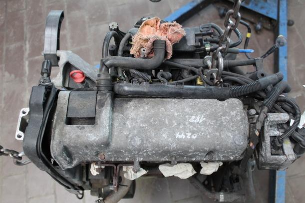 Foto: MOTOR 188A4000 eines Fiat Punto 1.2 Club
