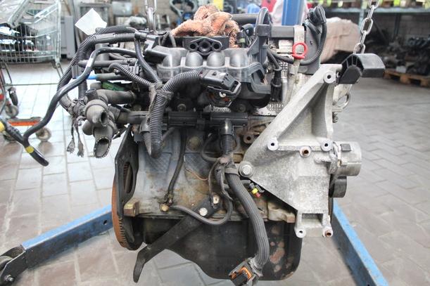 Foto: MOTOR 188A4000 eines Fiat Punto 1.2 Club