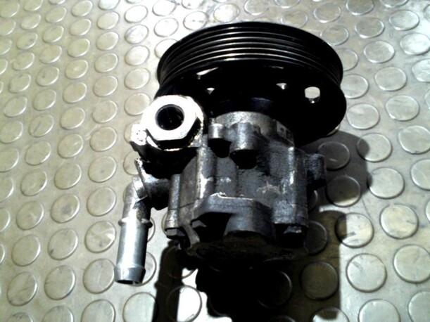 Foto: PUMPE SERVOLENKUNG eines Audi A3 1.6 Club