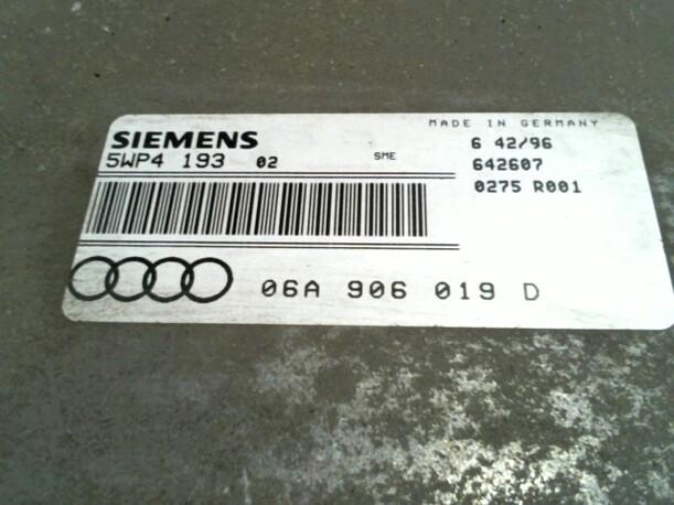 Foto: STEUERGERÄT EINSPRITZUNG eines Audi A3 1.6 Club