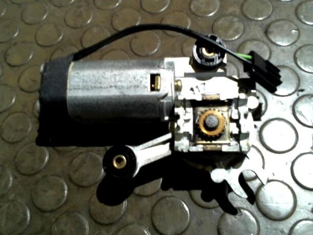 Foto: MOTOR SCHIEBEDACH eines Volvo V70 2.5 D