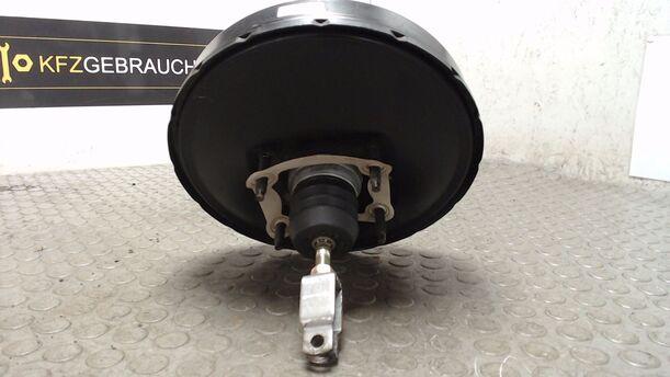 Foto: BREMSKRAFTVERSTÄRKER eines Mazda Demio 1.4