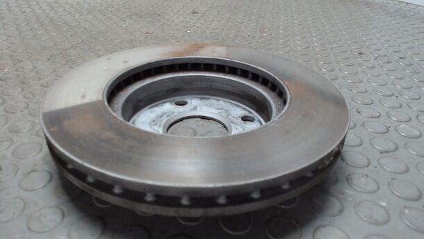 Foto: BREMSSCHEIBE VORN RECHTS eines Mazda Demio 1.4
