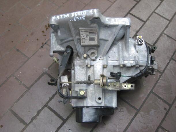 Foto: SCHALTGETRIEBE 5-GANG eines Mazda Demio 1.4