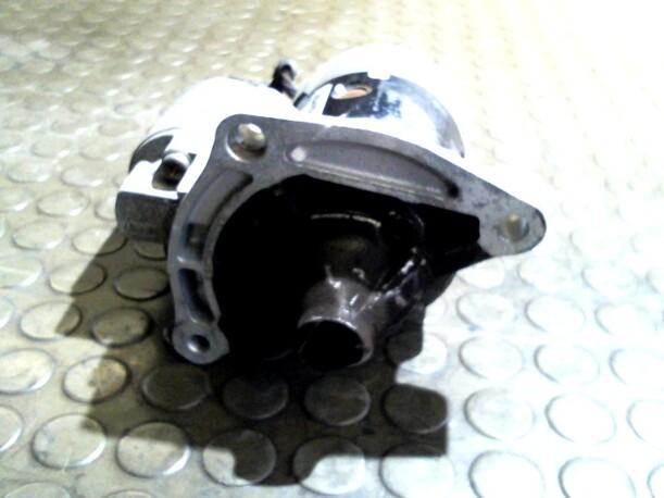 Foto: ANLASSER / STARTER eines Citroen Saxo 1.1