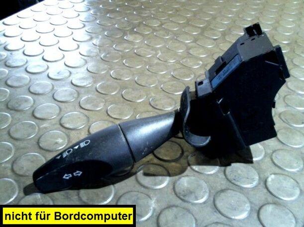 Foto: BLINKSCHALTER/KOMBISCHALTER eines Ford Fiesta 1.3