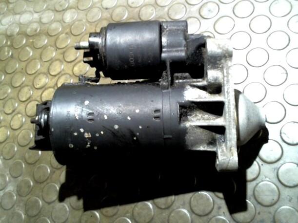 Foto: ANLASSER / STARTER BOSCH eines Renault Twingo 1.3