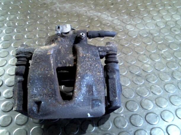 Foto: BREMSSATTEL VORNE LINKS eines Fiat Grande Punto 1.4 16V