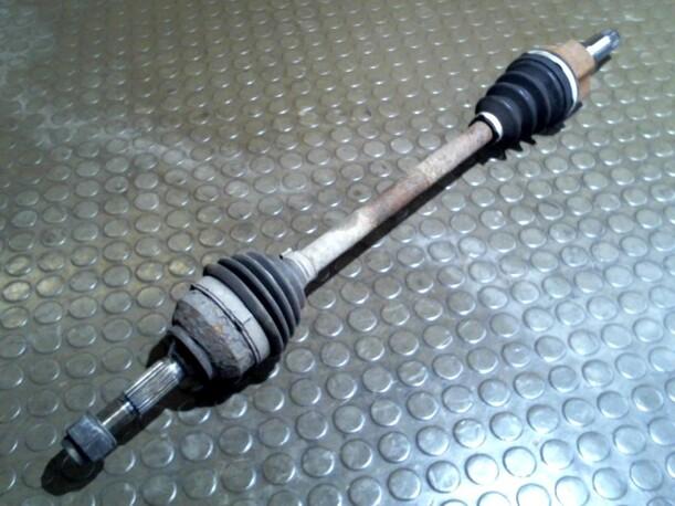 Foto: ANTRIEBSWELLE LINKS eines Citroen C2 1.1