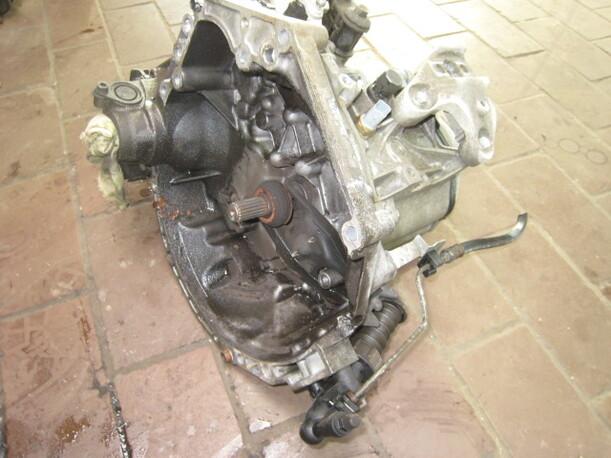 Foto: SCHALTGETRIEBE 5-GANG (73000km) eines Citroen C2 1.1