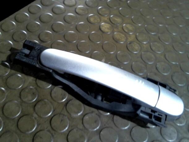 Foto: TÜRAUSSENGRIFF HINTEN LINKS eines VW Polo 1.4