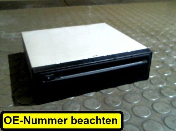 Foto: CD NAVIGATION eines Volvo V70 2.5 D